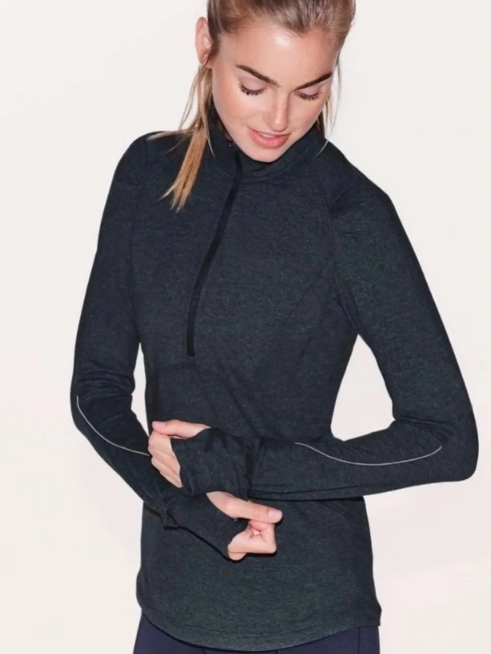 Lululemon Extra Mile 1/2 Zip / Size 6